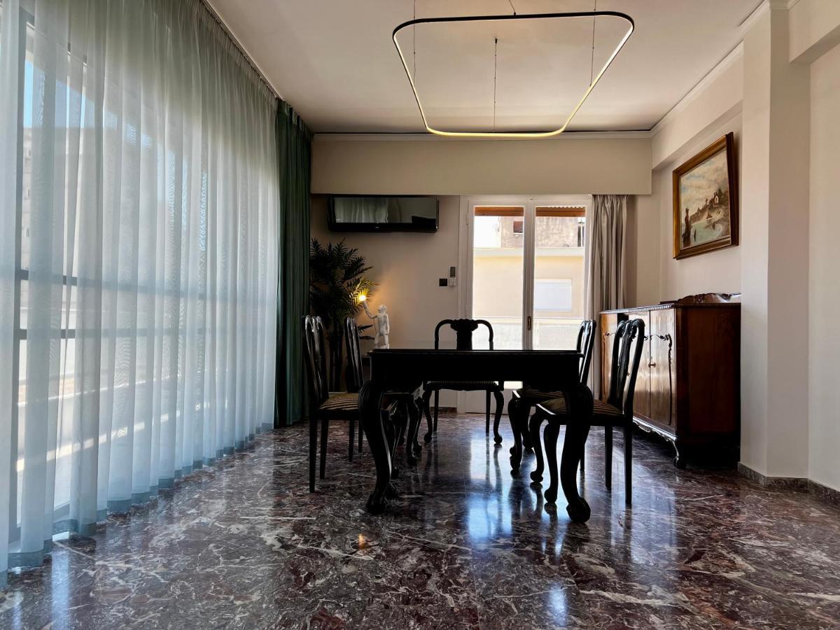 Happy Place! Big, Bright & Central - Ideal For Families And Groups Of Friends Patras Exterior foto